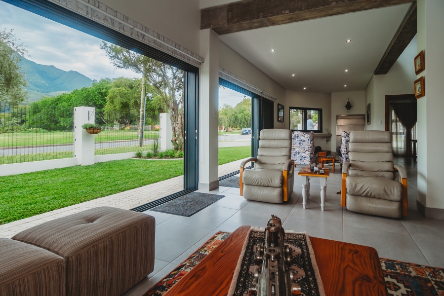 3 Bedroom Property for Sale in Heatherlands Western Cape